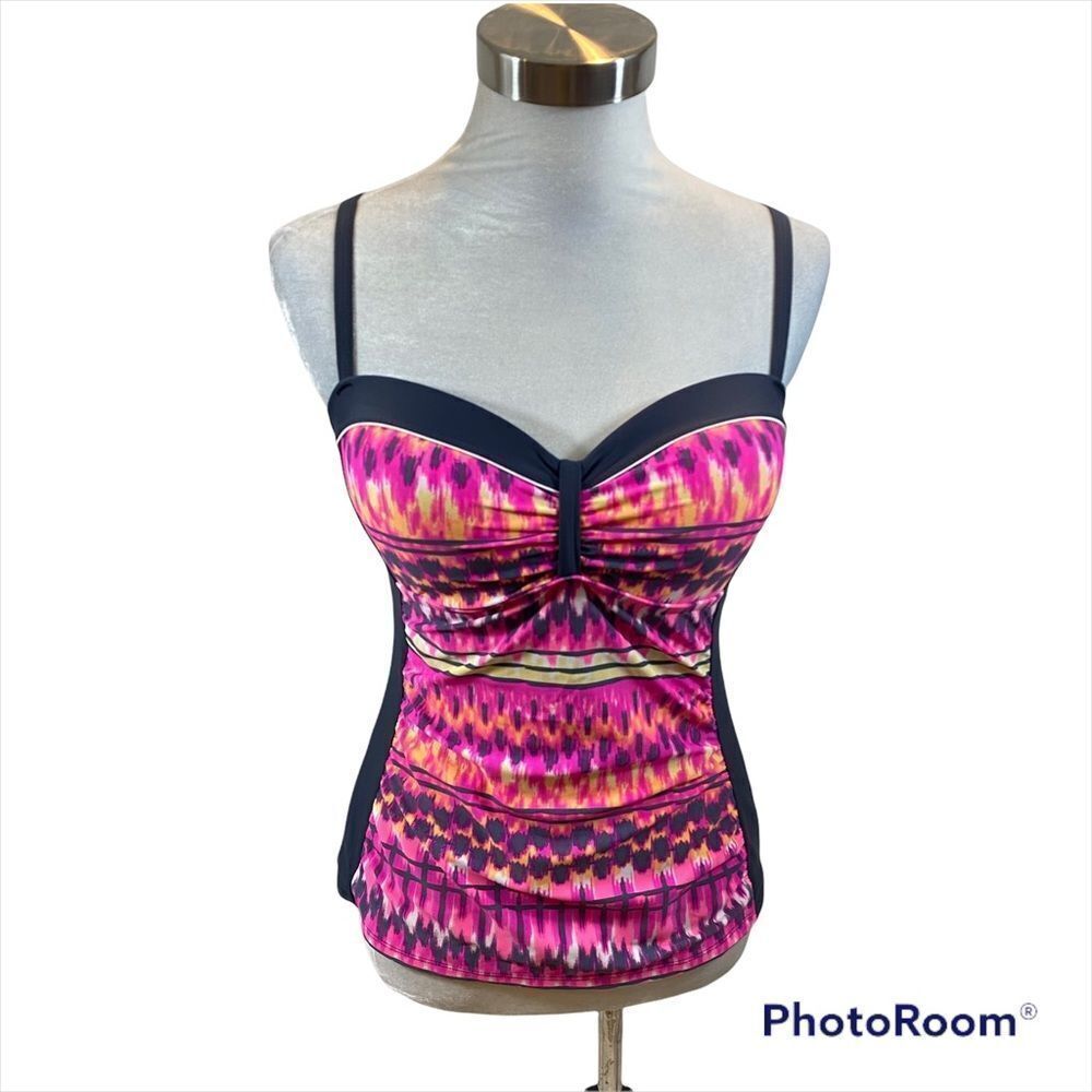 Free Country Grey and Pink Tankini Top Size Medium Padded Cups